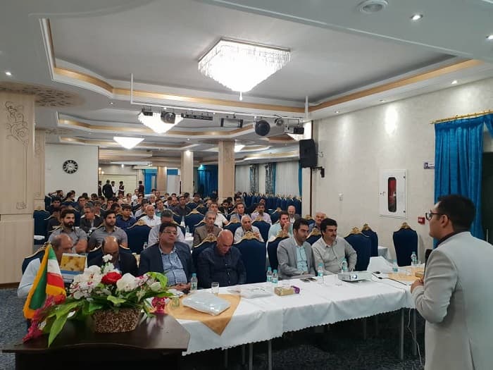 سمینار مجموعه گلبید در خصوص افزودنی های خوراک طیور تخم گذار استان قم مرداد ماه ۹۷